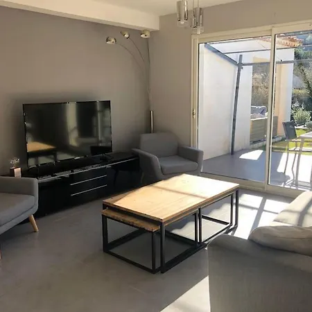 Holiday home Dependance En Provence